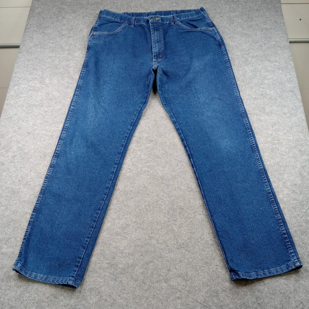 Wrangler Jeans Mens 38x32 Blue Regular Fit Straight Leg Classic 5 Pocket B5900DW